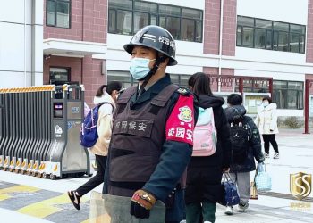 京城頭條丨以身為盾 護校平安——京城安保隊員擔當盡責獲贊譽